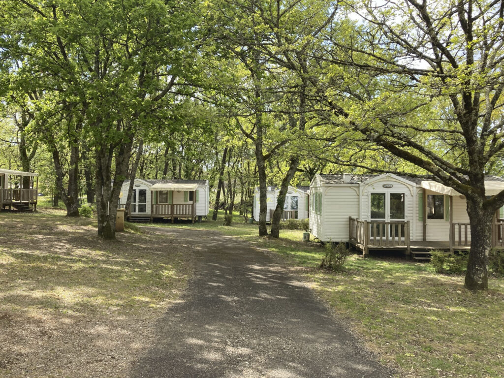 camping-le-daguet-hebergements-insolites