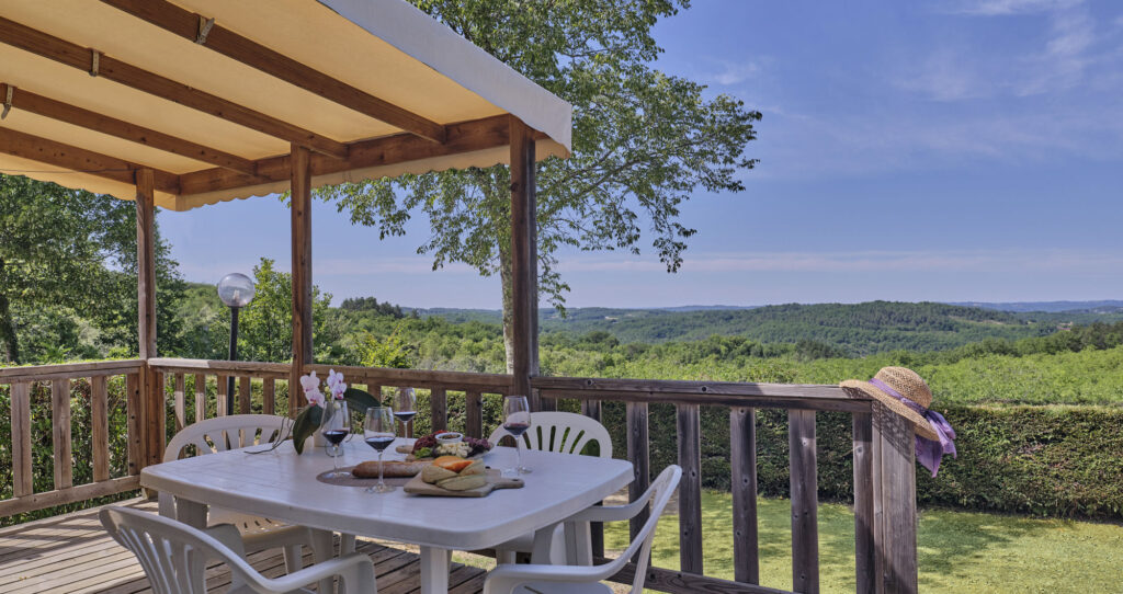 camping-le-daguet-le-locations-de-mobil-home-pres-de-la-roque-gageac