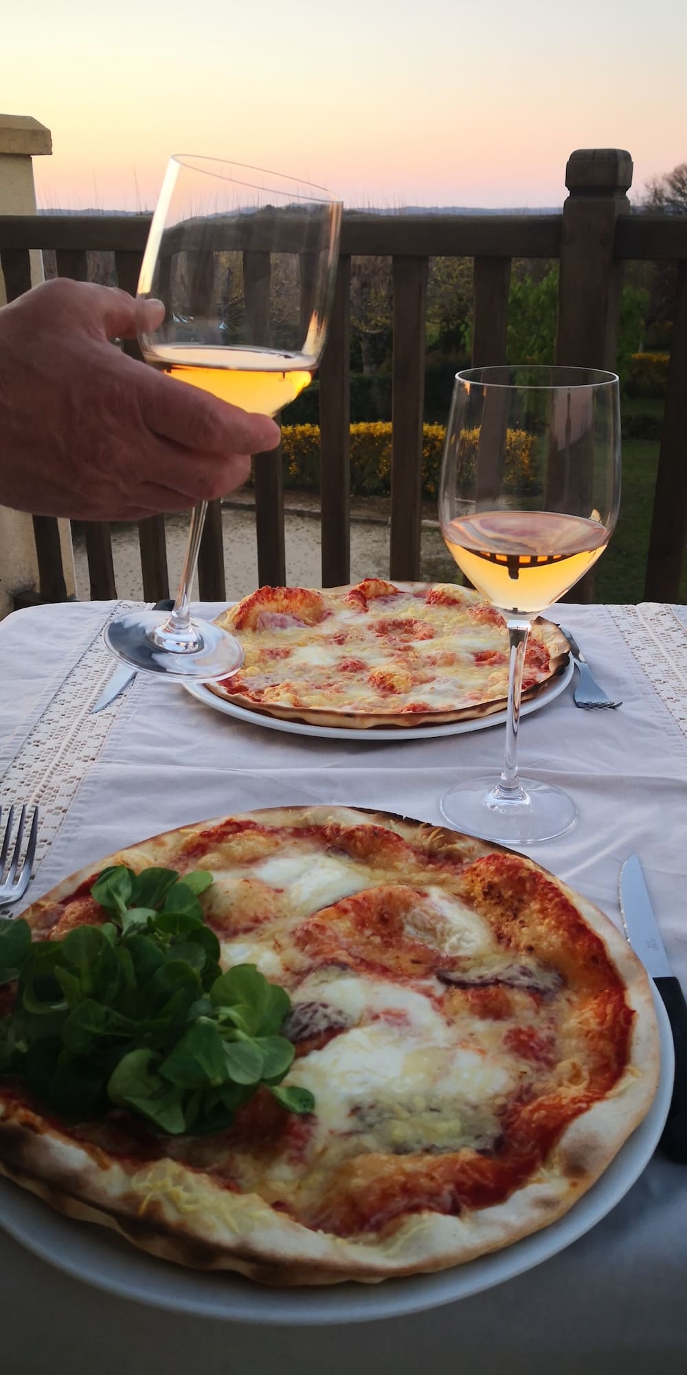 pizza vin coucher de soleil le daguet