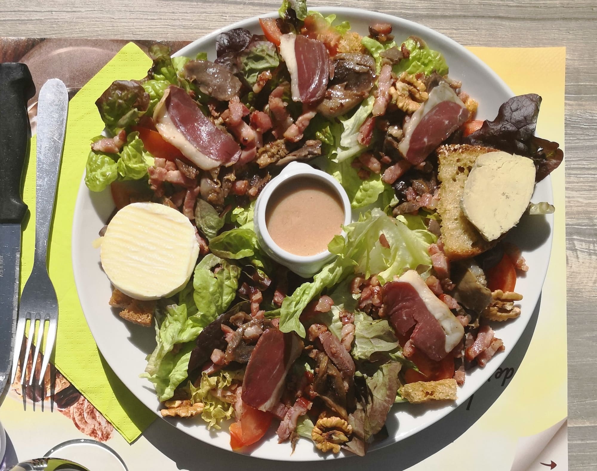 camping le daguet assiette perigourdine salad snack restaurant